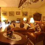 Bed & Breakfast Au Fond De La Cour 4*