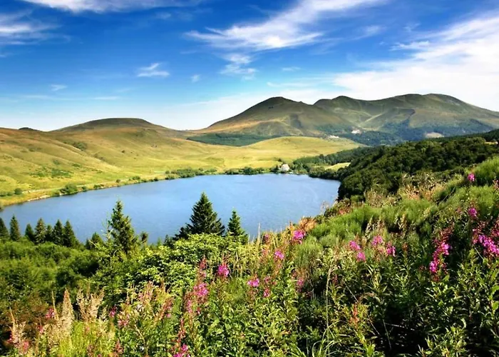 Au Fond De La Cour Nocleg ze śniadaniem 4*